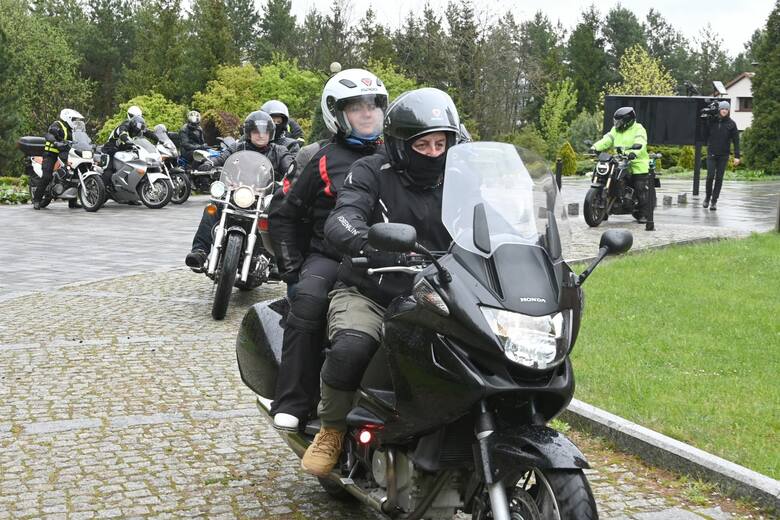 Po mszy świętej motocykliści wyruszyli na przejażdżkę