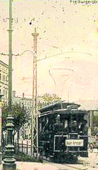 Rok 1898 , przystanek przy ul. Słowackiego.