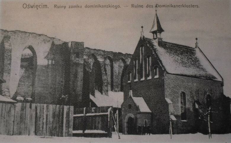 Rok 1894. Ruiny klasztoru dominikańskiego i odrestaurowana kaplica św. Jacka