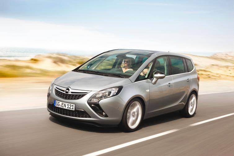 Opel Zafira Tourer - zobacz zdjęcia nowego modelu