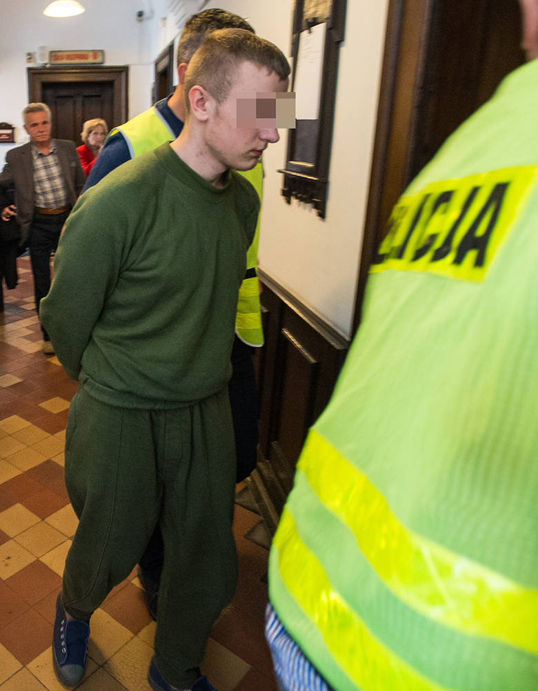 16-letni Adam został wczoraj doprowadzony przed oblicze żnińskiego sądu. Najbliższe trzy miesiące spędzi w schronisku.