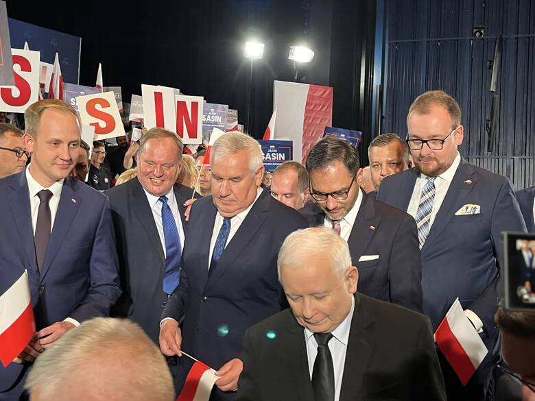 Jarosław Kaczyński przemawiał na scenie OiFP