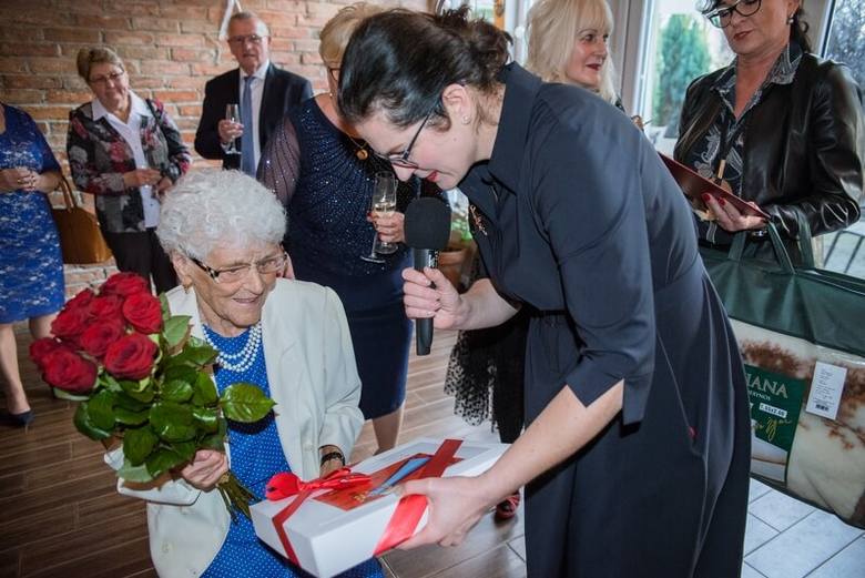 W miniony czwartek, 19 grudnia 2019 r., gdańszczanka Helena Lipka skończyła sto lat. Urodziny spędziła w gronie najbliższych. Z odwiedzinami do jubilatki