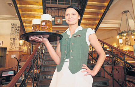 Joannę Stefańską - łódzką Bawarkę - można spotkać w restauracji przy ul. Piotrkowskiej.