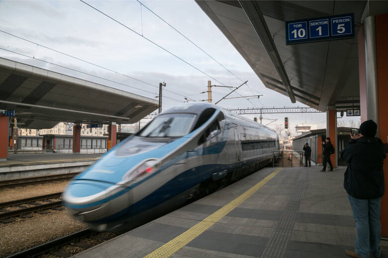 Połączenie kolejowe między Krakowem i Wilnem zostanie uruchomione 11 grudnia 2022, ale bilety są już w sprzedaży.