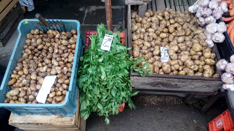 Ceny warzyw na ryneczku przy ul. Owocowej w Zielonej Górze