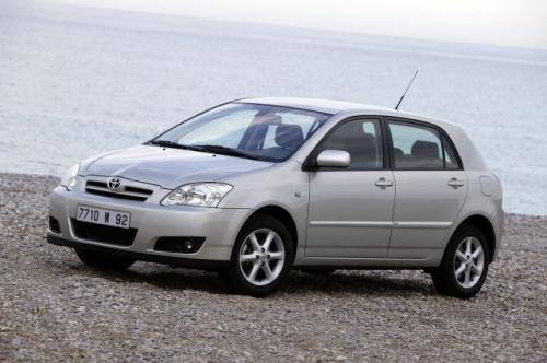 Fot. Toyota: Nieznaczną modyfikację przeprowadzono w 2004 r.