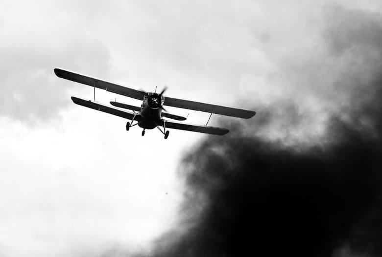 Latające nad głowami samoloty z czasów II wojny.