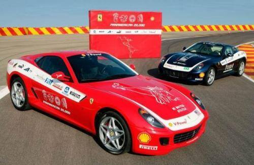 Tysiące kilometrów w Ferrari