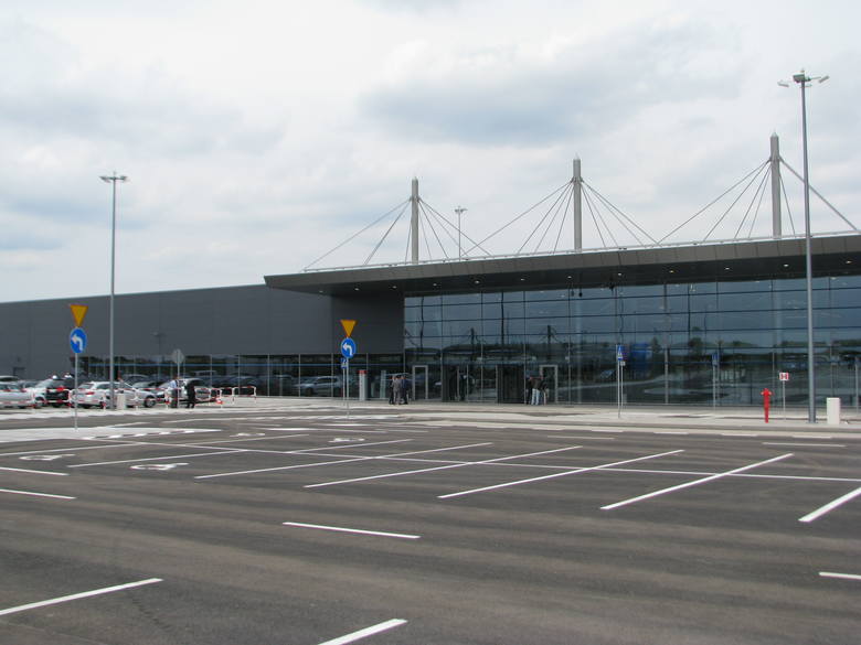 Otwarcie nowej hali przylotów na lotnisku Katowice Airport