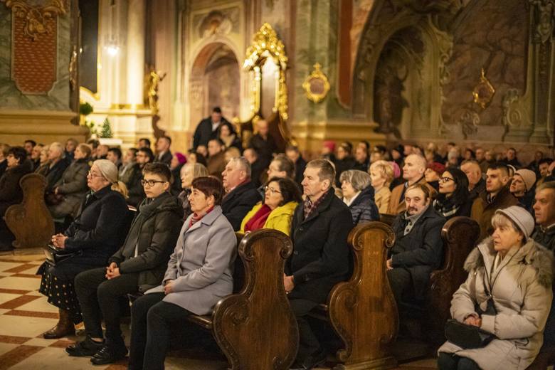 Księża Policzyli Dusze W Lubelskich Kościołach Ubyło Wiernych Plusdziennikzachodnipl 9127