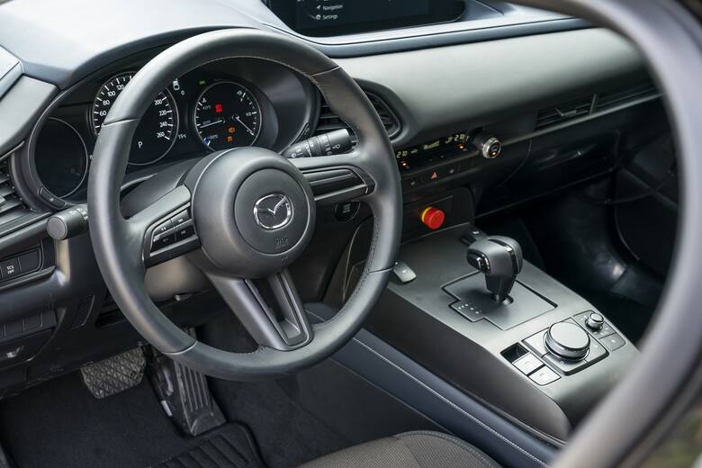 MX-30 to pierwszy seryjny samochód elektryczny Mazdy. Auto wejdzie do sprzedaży w drugiej połowie 2020 roku. Fot. Mazda