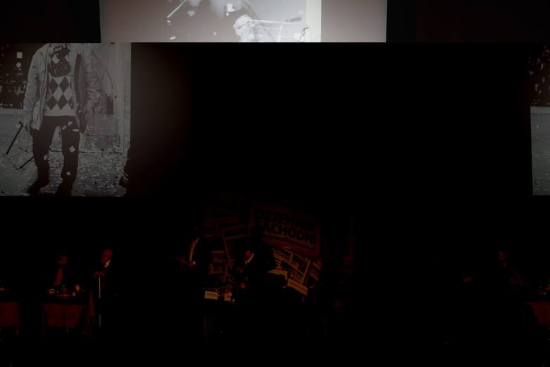 Promocja książki Arkadiusza Goli "Poziom na dwa łamy" o śląskiej fotografii prasowej