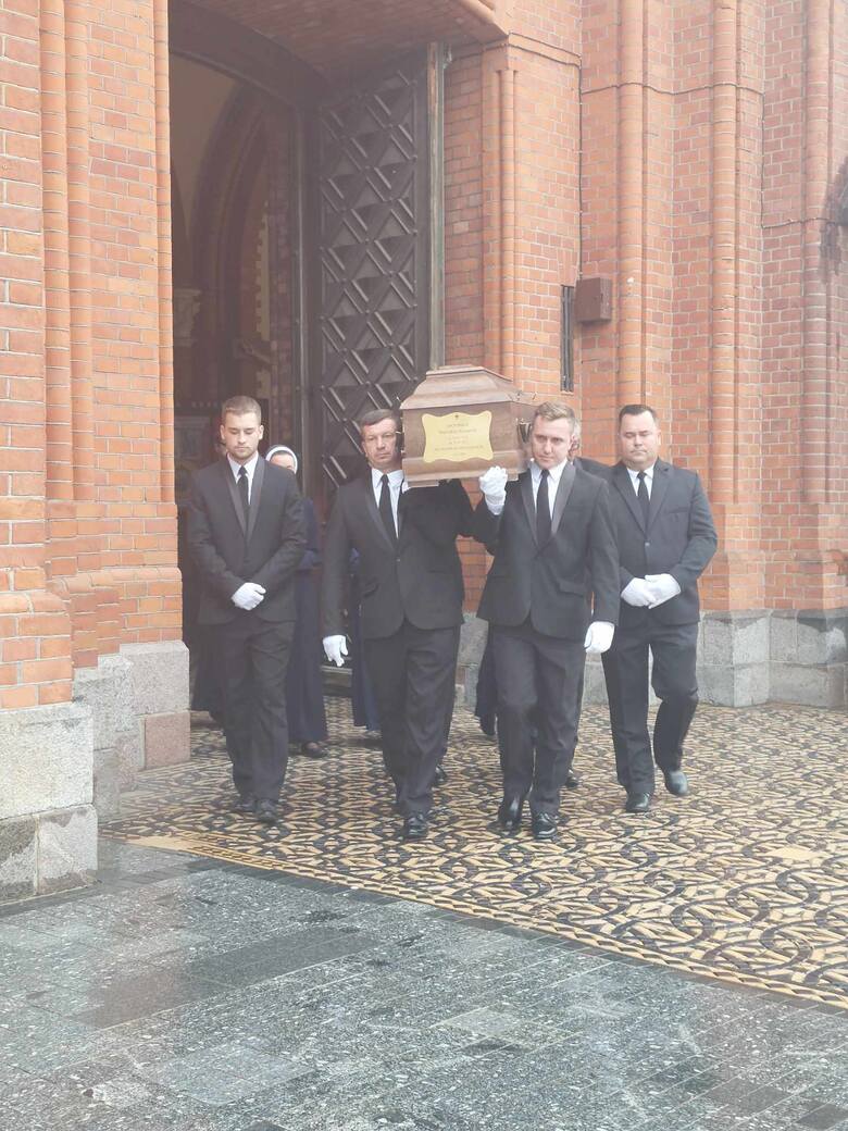 Pogrzeb arcybiskupa Stanisława Szymeckiego