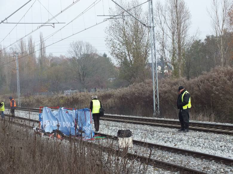 Tragedia na torach kolejowych w rejonie wiaduktu przy ul. Przybyszewskiego