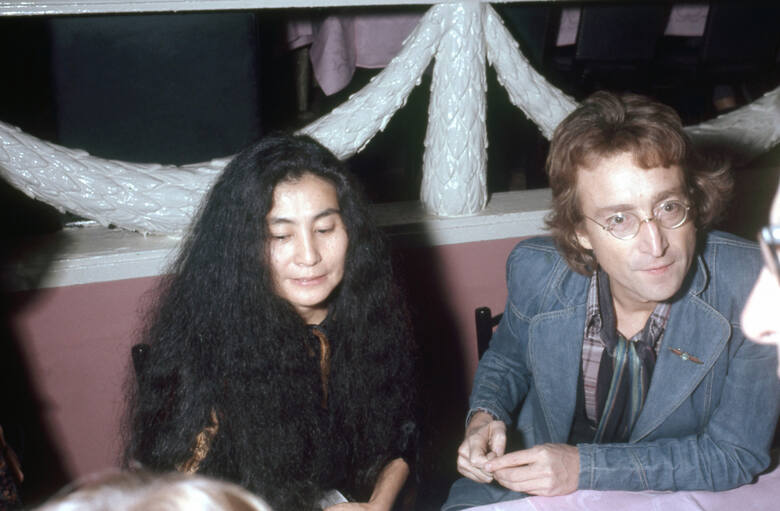 Yoko Ono i John Lennon w Nowym Jorku w 1980 r.