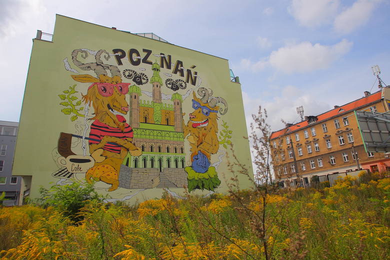 Poznański ratusz oraz koziołki znajdują się na malowidle powstałym przy ul. Głogowskiej