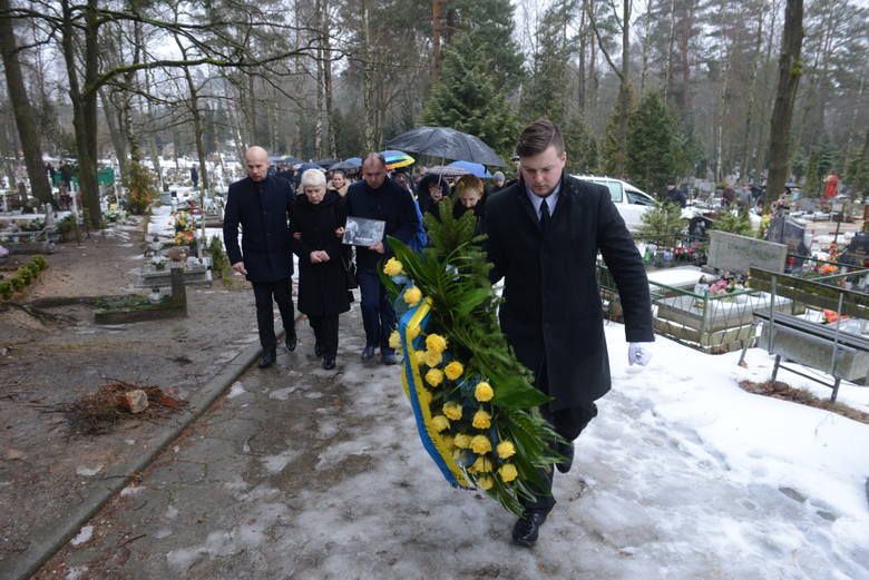 Jana Grabowskiego pożegnano w piątek, 17 lutego. Urnę z prochami złożono na starym cmentarzu w Zielonej Górze.