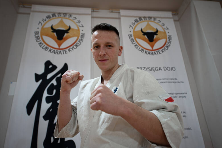 Sensei Michał Bączyk, II dan, to wieloletni członek Kadry Narodowej Polski. Jest absolwentem Uniwersytetu Szczecińskiego, licencjonowanym instruktorem Polskiego Związku Karate, instruktorem samoobrony i fitnessu<br /> 