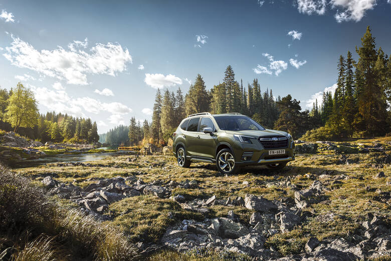 „Leśniczy” godny jeszcze większego zaufania! Subaru wciąż udoskonala Forestera. To już jego - odświeżona - V generacja
