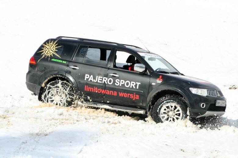 Pajero Sport wjeżdża na Pilsko, Fot: Mitsubishi