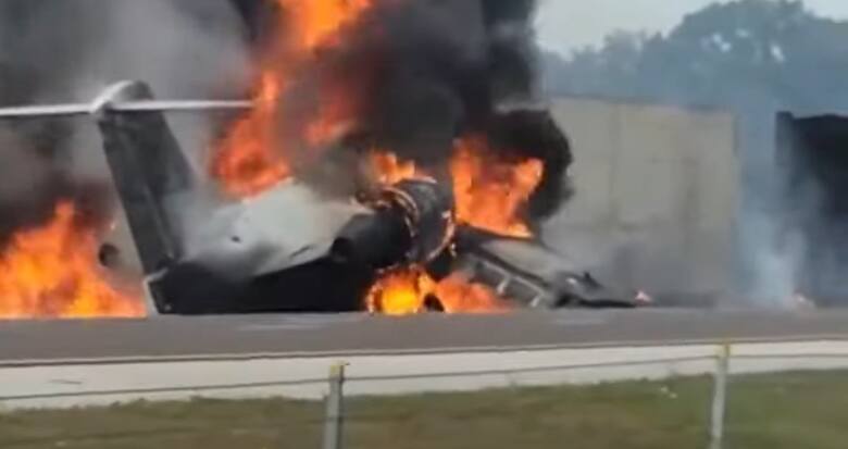 Samolot rozbił się, próbując awaryjnie lądować na autostradzie I-75 na Florydzie w USA.
