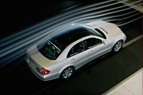 Fot. Mercedes-Benz: Im większe auto, tym łatwiej można osiągnąć optymalny rozkład strugi powietrza.