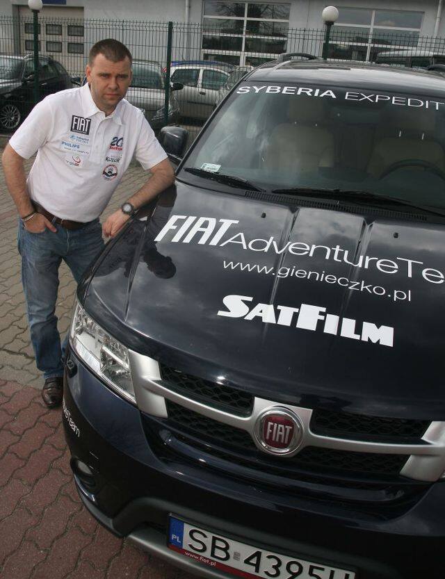 Fiat Adventure Team - Syberia 2012. Marcin Gienieczko i Fiat Freemont, Fot: Fiat
