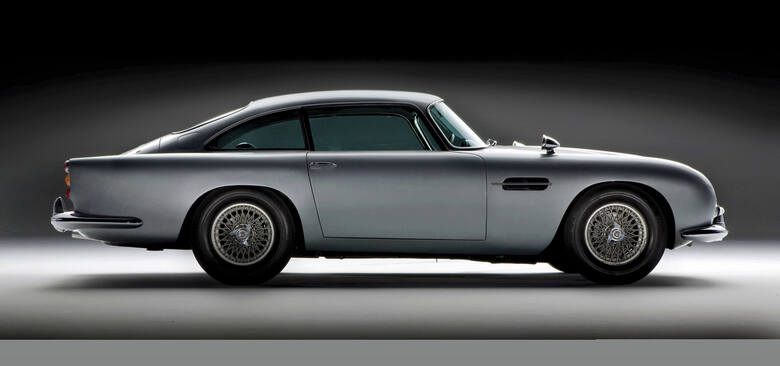 Sylwetkę auta opracowała włoskafirma Touring. Jest smukła, alezaokrąglenia znamionują siłę Fot: Aston Martin