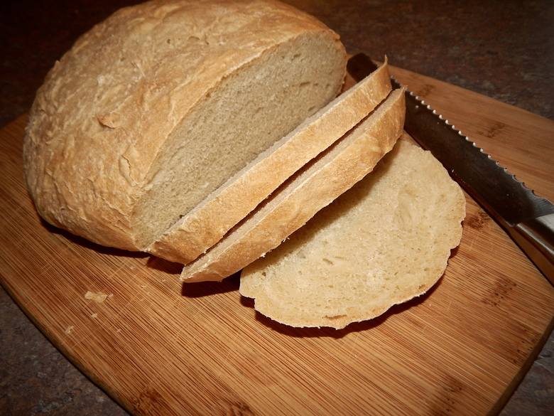 Zobacz, jak zrobić zakwas do chleba. Najprostszy przepis i tylko 2 potrzebne składniki