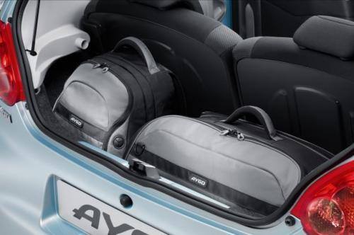 Fot. Toyota: Bagażnik ma objętość tylko 139 l.