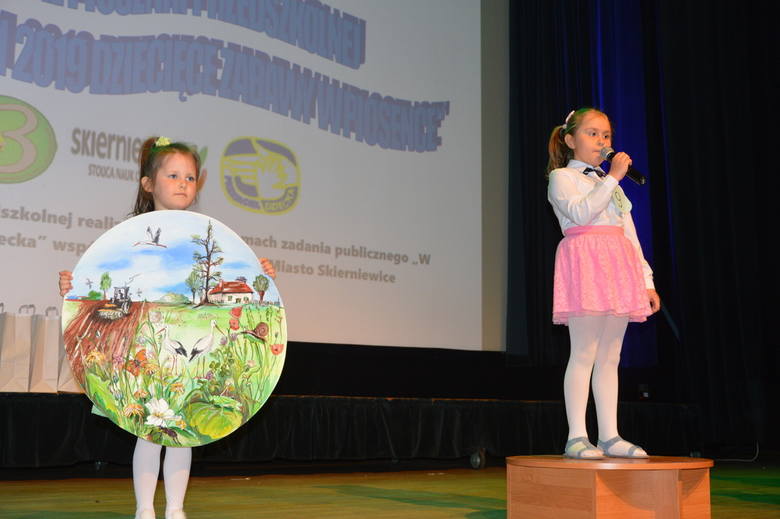 Koncert Finałowy XIV Festiwalu Piosenki Przedszkolnej „Dziecięce zabawy w piosence" w Kinie Polonez [ZDJĘCIA, FILMY]