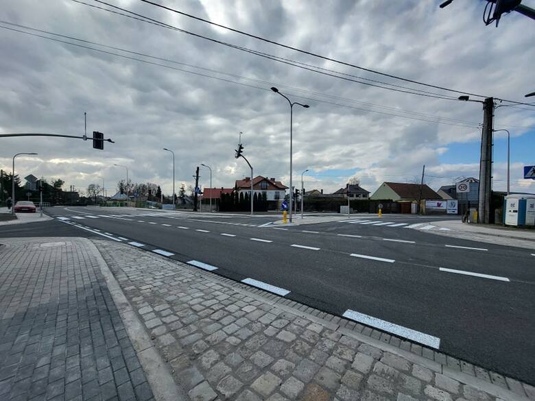 Zakończyła się już przebudowa skrzyżowania ulic Prószkowskiej, Mehla i Wyszomirskiego.