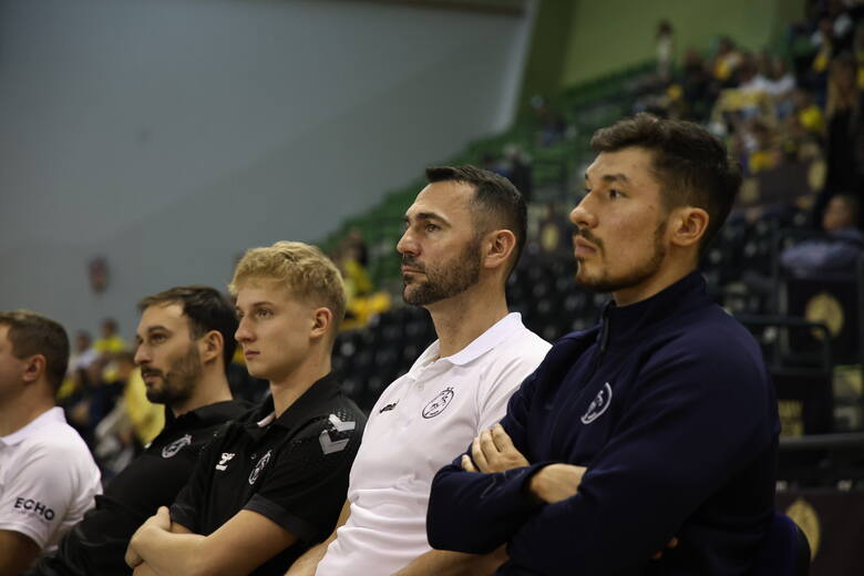 Z powodu kontuzji nie zagrali między innymi Alex Dujszebajew, Szymon Wiaderny, a Igor Karacić dostał wolne od sztabu szkoleniowego.