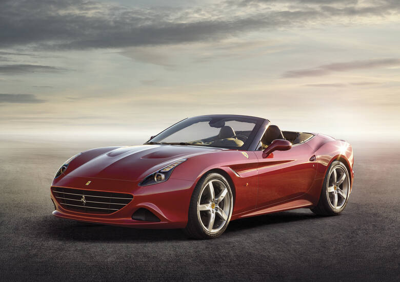 Ferrari California TCena od: 184 tys. eurosilnik/moc: 3.9 V8/560 KMFot. Ferrari