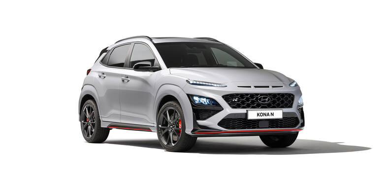 Hyundai Kona N Hyundai KONA N jest napędzany turbodoładowanym 2,0-litrowym silnikiem T-GDI o mocy 280 KM i maksymalnym momencie obrotowym wynoszącym