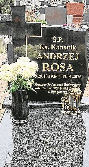 Ks. kanonik Andrzej Rosa.
