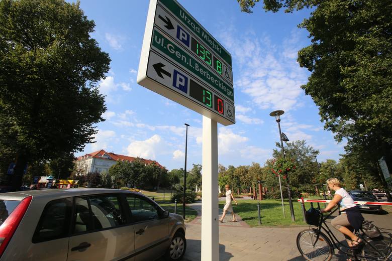 Wolne czy zajęte? Elektroniczne tablice wskazują miejsca parkingowe w Gliwicach