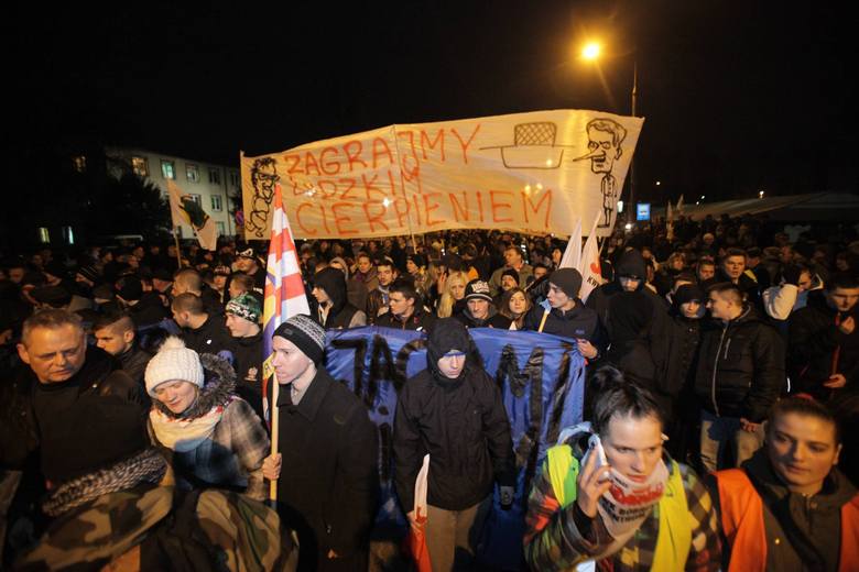 Strajk na Śląsku: "Trumna" Kopacz, groźby Dudy i kilkunastotysięczny marsz w Bytomiu ZDJĘCIA+WIDEO 