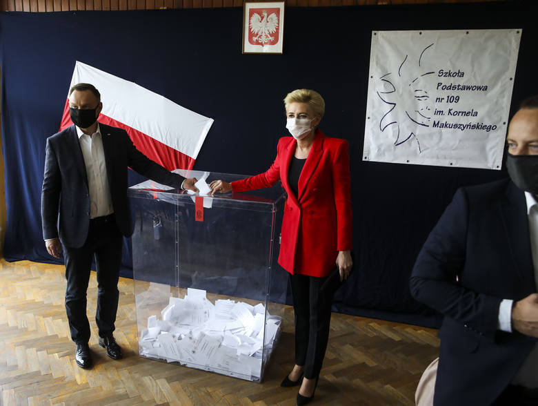 Po głosowaniu jest już urzędujący prezydent RP Andrzej Duda.