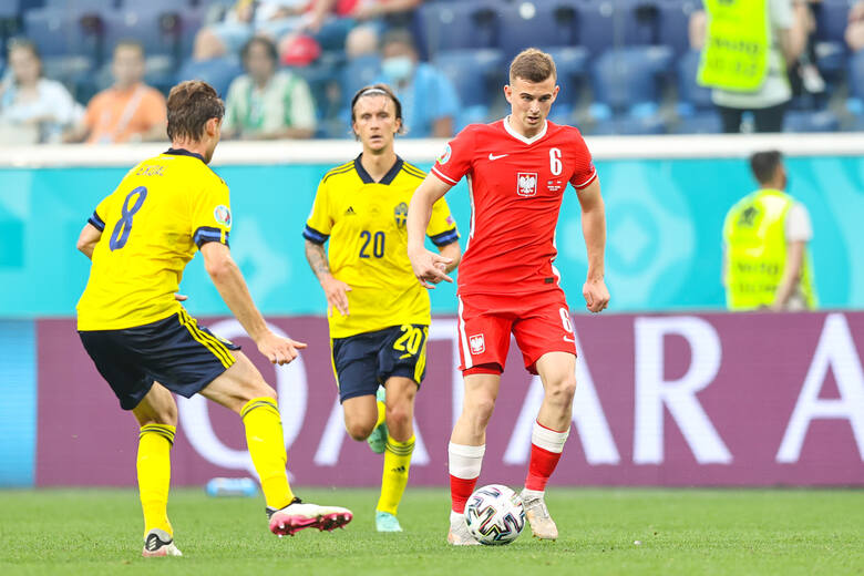 W czerwcu Kozłowski został najmłodszym w historii piłkarzem, który kiedykolwiek zagrał w mistrzostwach Europy