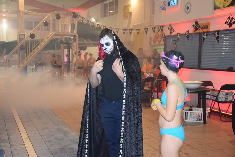 Halloween Pool Party w Skierniewicach [ZDJĘCIA, FILM]