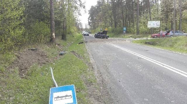 Dramatyczny wypadek na trasie Oksa - Nagłowice. Zginął młody człowiek 