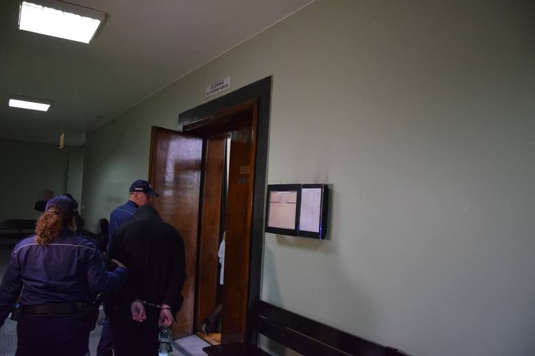 Przed Sądem Okręgowym w Przemyślu ruszył proces 36-letniej Andrei P. oskarżonej o zabójstwo swojego 2-letniego syna.