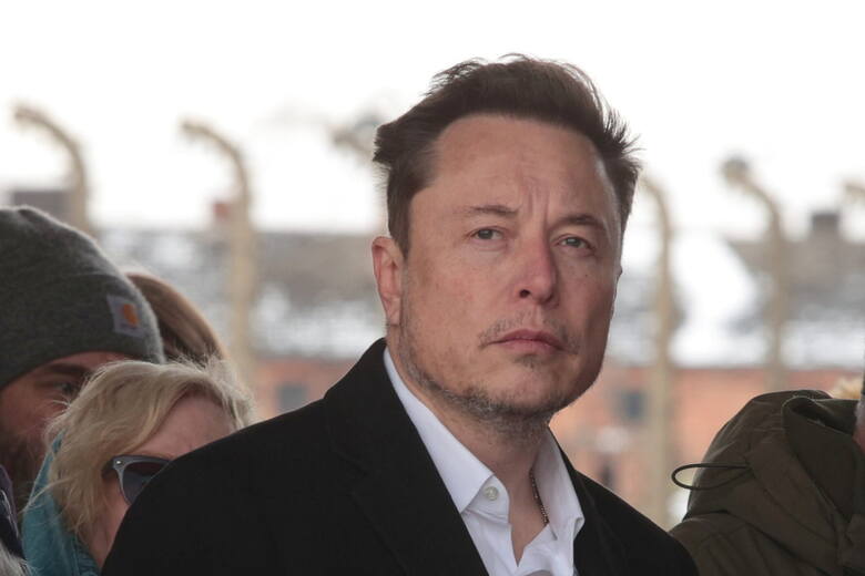 Elon Musk przyjechał do Auschwitz-Birkenau.