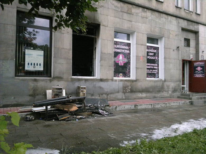 Podpalony sklep przy ul. Wojska Polskiego