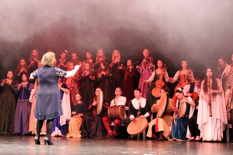 Bożena Kraśko inauguruje koncert galowy Ogólnopolskiego Festiwalu Zespołów Muzyki Dawnej „Schola Cantorum” w Kaliszu
