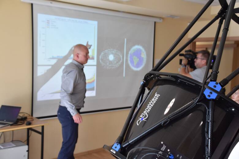 Uniwersytet Zielonogórski kupił za 450 tys. zł nowoczesny teleskop, który posłuży m.in. do wykrywania śmieci w kosmosie