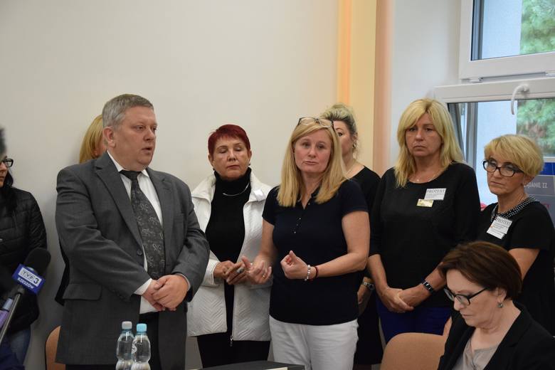 Zaostrza się sytuacja w Wojewódzkim Szpitalu w Przemyślu. Dzisiaj obradowali w nim członkowie sejmowej i senackiej komisji zdrowia.