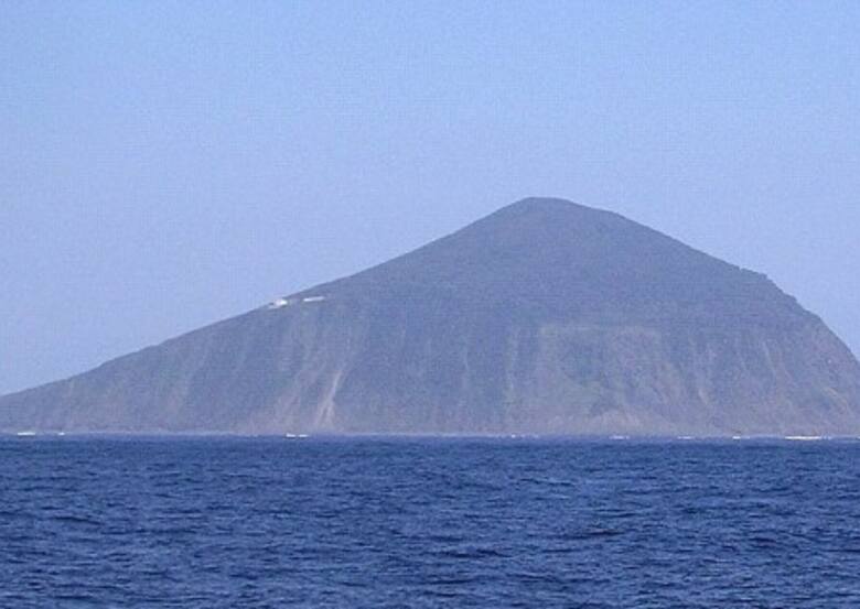 Japońskie wyspy zagrożone. Co kilka dni pojawiają się alerty w związku z możliwością wsytąpienia tsunami